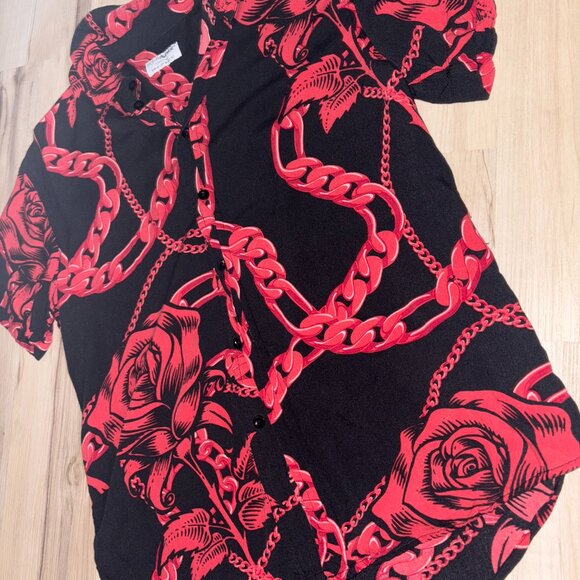Eighth Avenue Graphic Chain Link Short Sleeve Button Up - Picture 4 of 6